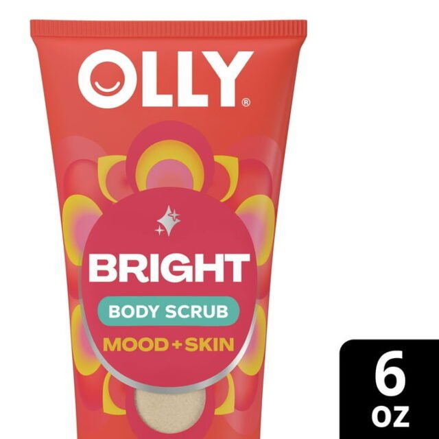 OLLY Vitamins Bright Body Scrub Exfoliates & Repairs Skin Barrier Citrus Currant, 6 oz - Image 3